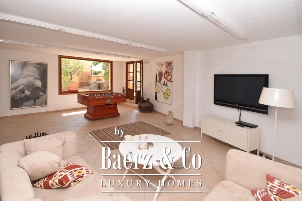 photo 25 Mansion with several Apartments and Pools