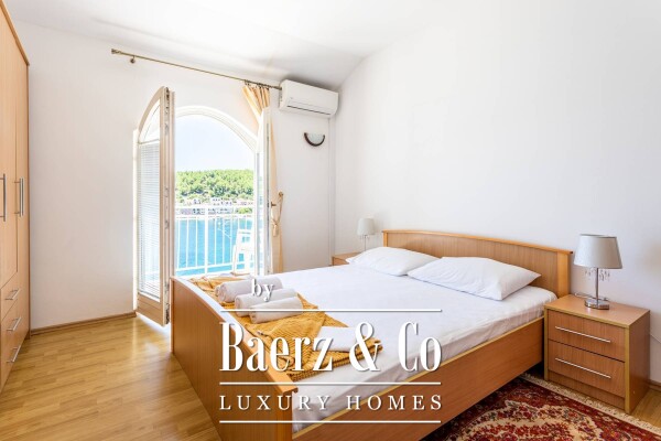 photo 11 Drvenik, Makarska Riviera - multi-apartment house in the first row to the sea