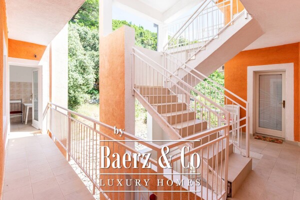 photo 23 Drvenik, Makarska Riviera - multi-apartment house in the first row to the sea