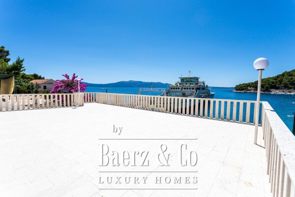 photo 40 Drvenik, Makarska Riviera - multi-apartment house in the first row to the sea