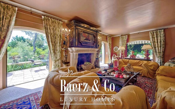 photo 10 MOUGINS -  In a close domain in the bord of the golf and Mougins School