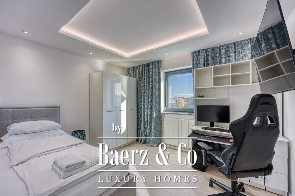 photo 36 Rovinj, an impressive family villa with a pool located in a quiet location