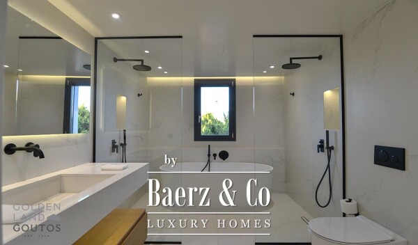 photo 10 Villa Aerial