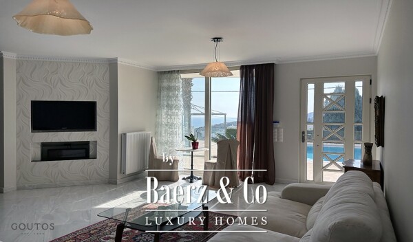 photo 3 Anavissos Villa