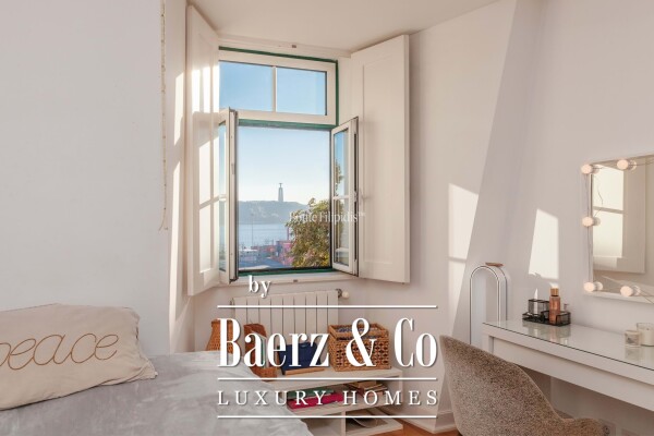 photo 19 Beautiful luxury home in Estrela