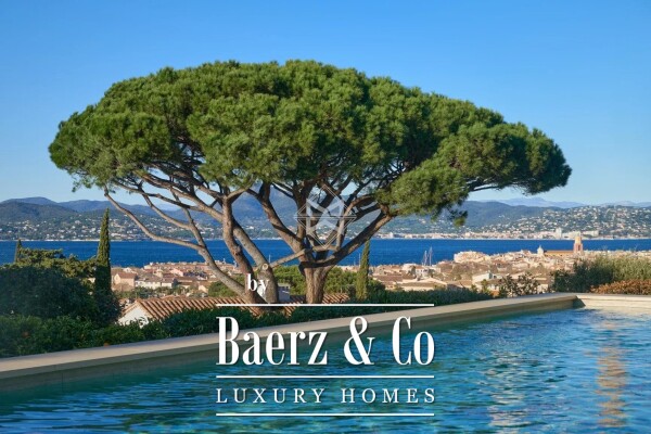 photo 1 Sea view within walking distance of the village of Saint-Tropez