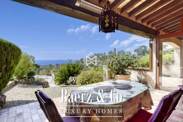 photo 5 In la Croix-Valmer - Property with sea view and 1ha of plot of land