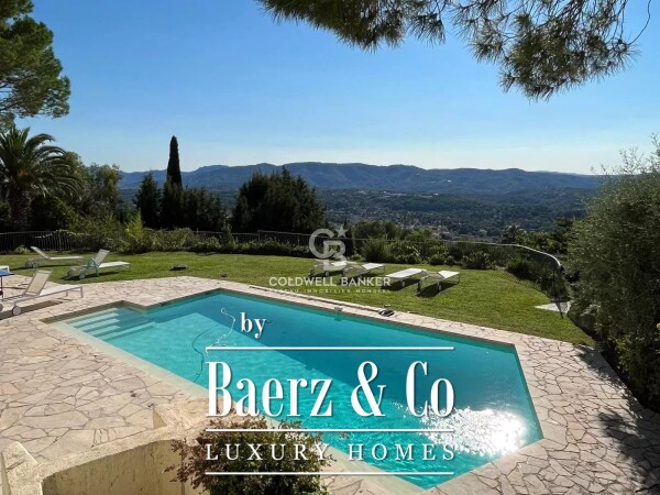 photo 4 Gorgeous villa with panoramic view in a gated domaine