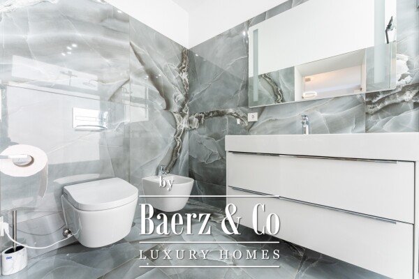 photo 14 Elegant bungalow in prestigious area.