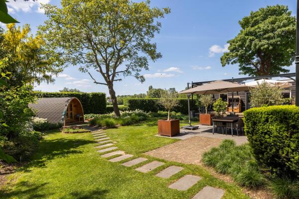 photo 67 Rijndijk 28