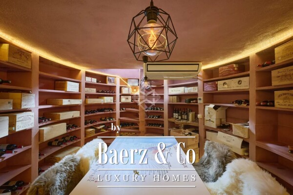 photo 20 Waterfront Villa with Private access to the beach and Dock - Le Lavandou