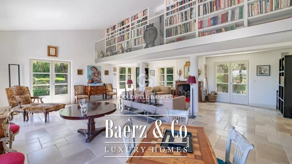 photo 6 Gorgeous property at the foot of the village