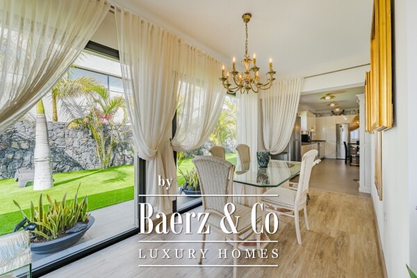 photo 7 Elegant Independent Villa with Panoramic Sea Views in Caldera del Rey