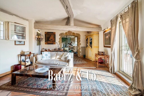 photo 11 Charming Provençal villa with pool and tennis court