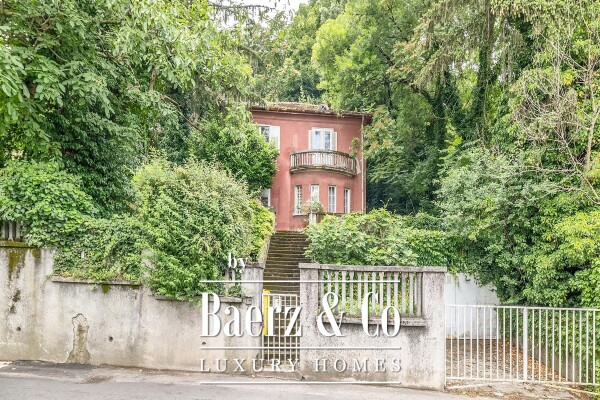 photo 1 Zagreb, Mlinarska, beautiful villa for renovation on a plot of land of 1,730 m²