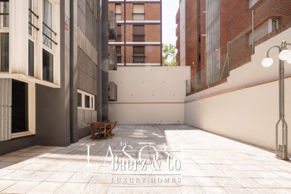 photo 31 Barcelona, Les Tres Torres