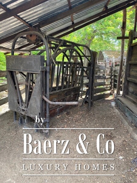 photo 5 Street 24 x 29 