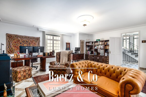 photo 20 5 bedroom villa with swimming pool in the historic area of Parede