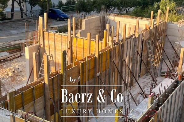 photo 5 Brač, Sutivan - villa with two residential units - 3rd row from the sea