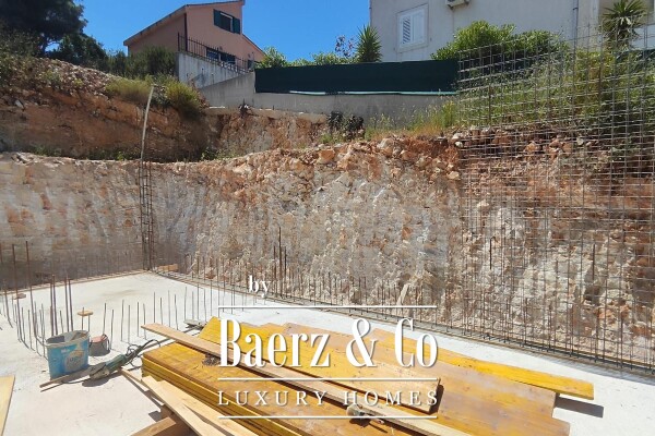 photo 6 Brač, Sutivan - villa with two residential units - 3rd row from the sea