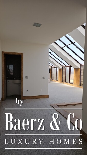 photo 14 Exclusive 5-bedroom penthouse for restoration