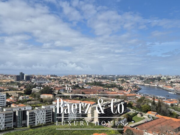 photo 17 Exclusive 5-bedroom penthouse for restoration