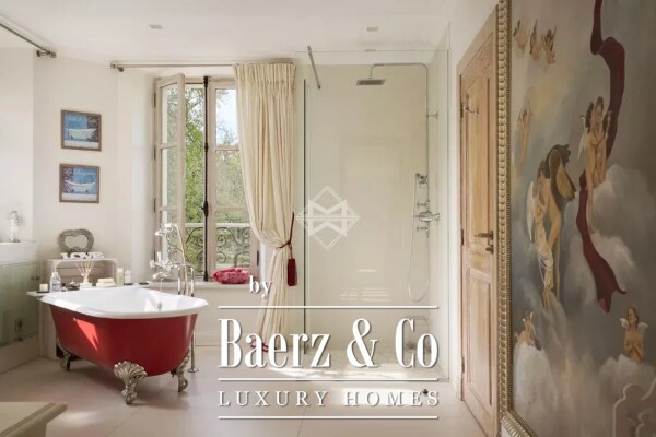 photo 13 Elegant private mansion in the heart of a vast estate