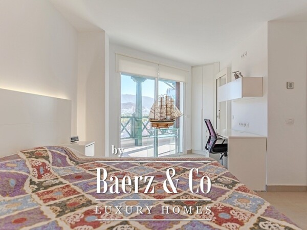 photo 18 First line penthouse in Tenerife south