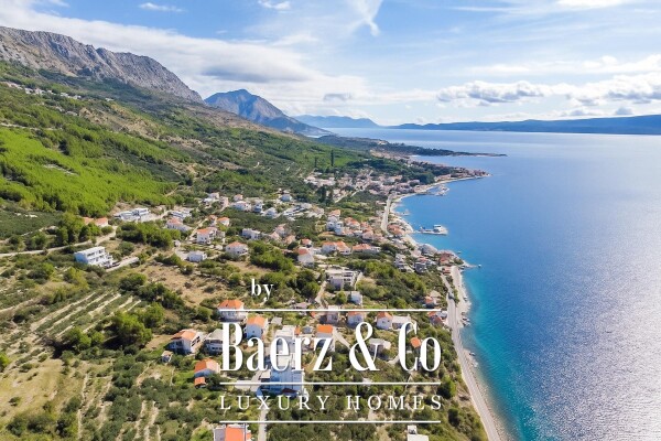 photo 2 Dugi rat, Jesenice, modern newly built villa with panoramic views