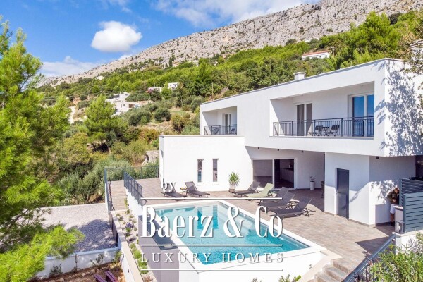 photo 4 Dugi rat, Jesenice, modern newly built villa with panoramic views