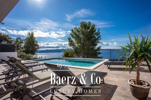 photo 13 Dugi rat, Jesenice, modern newly built villa with panoramic views