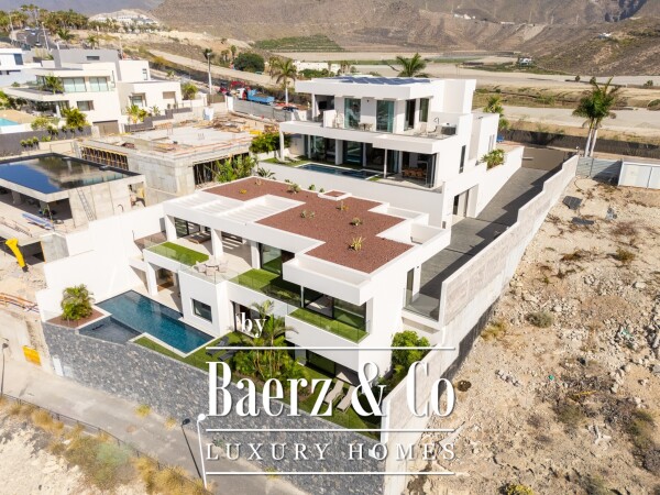 photo 13 Amazing villa on priviledged location Tenerife south