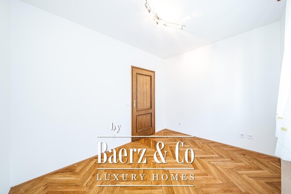 photo 10 Zagreb, Gračani, beautiful three-storey five-bedroom apartment with a garden, 278.66 m²