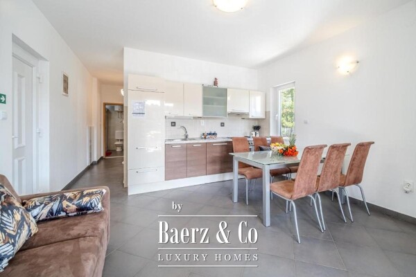 photo 13 Brač, Milna, house with six apartments, first row to the sea