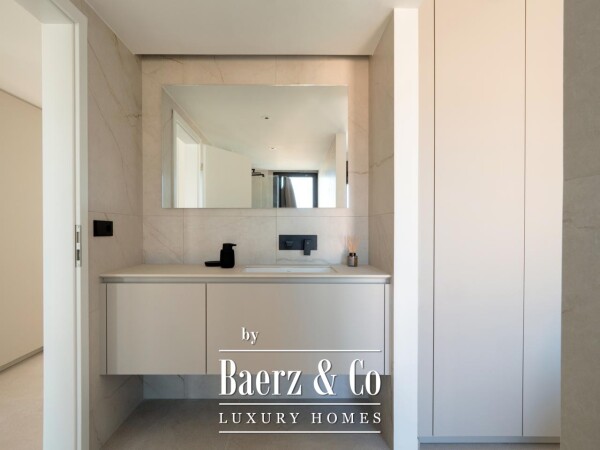 photo 18 Brand-new modern penthouse with expansive terraces and open views in Santa Catalina