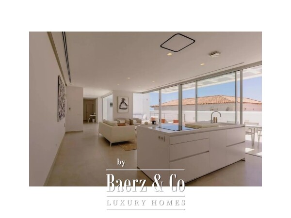 photo 5 Exclusive luxury villa on the seafront in Playa San Juan