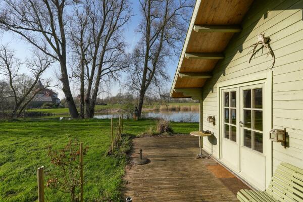 photo 32 Hezelstraat 17