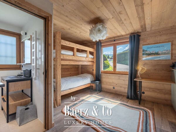 photo 8 Superb renovated apartment of 90.98 sqm - 3 bedrooms